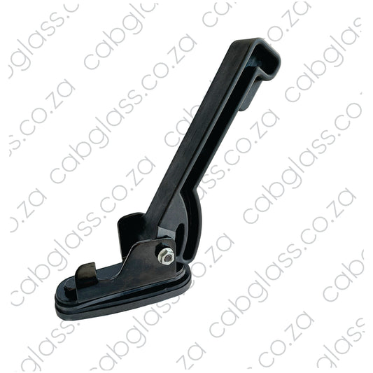 REAR OF DOOR WINDOW HANDLE RH | JCB TLB 3CX - 4 CX (P 21) BACKHOE